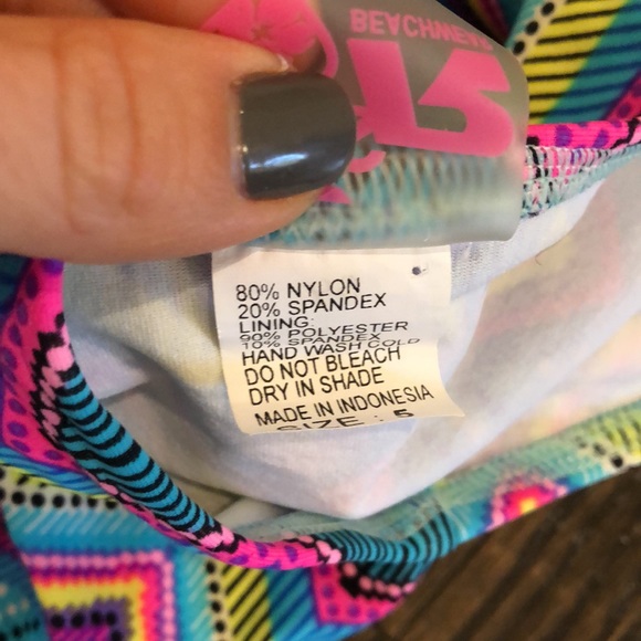 Girl’s bathingsuit - Picture 4 of 5